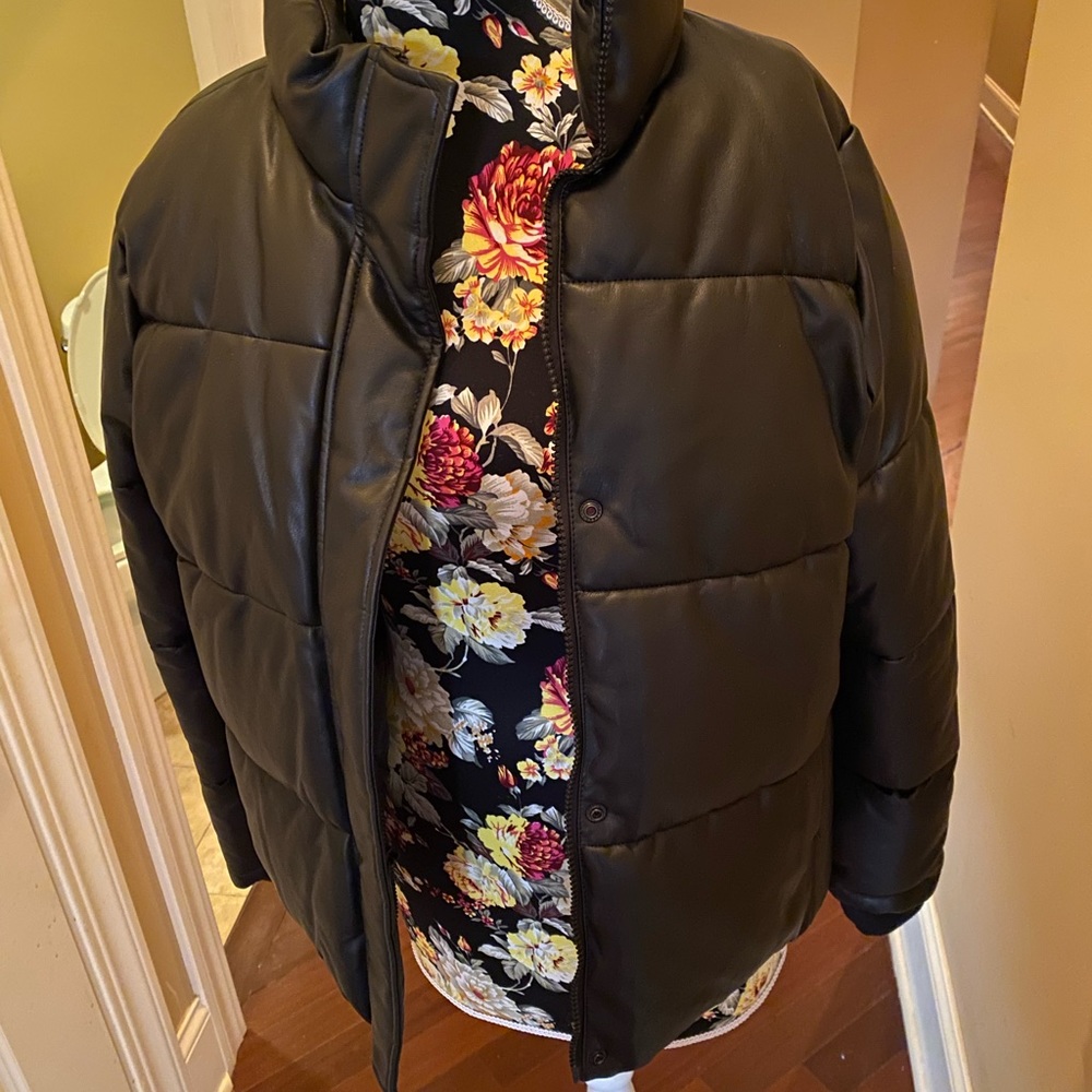 Only wore once. Marc Performance faux leather puffer jacket, extremely warm.